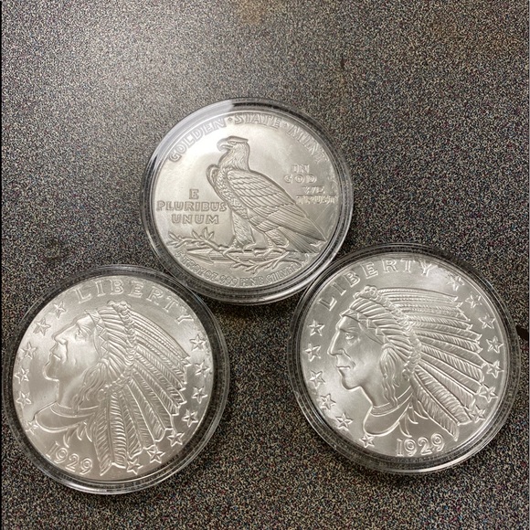 Meet your Posher, Danielle IG: @daniellesabrina - Picture 9 of 15